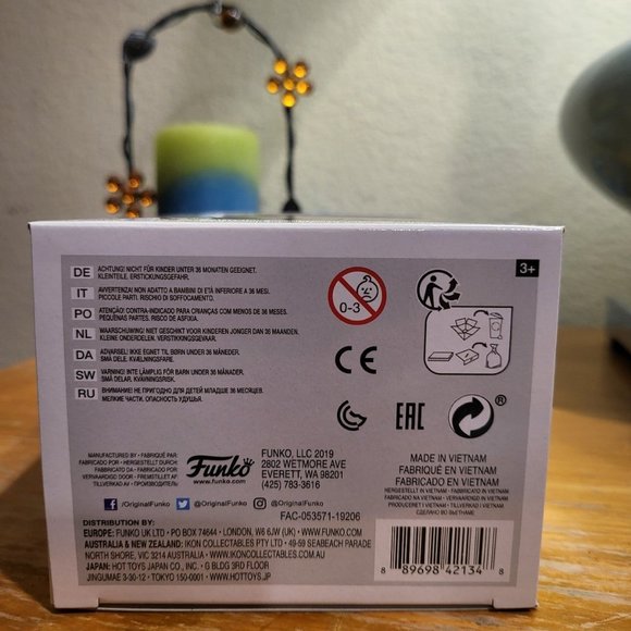 Frozen 2 Elsa Target Exclusive Funko Pop - Picture 6 of 10